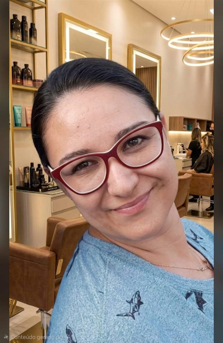 Foto de Aline Sanches, depiladora do Ateliê Villa São Francisco